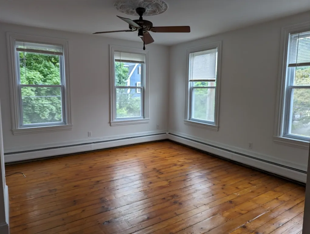 2 bed, 1 bath apartment for rent at 33 Merrill Unit 3, Newburyport — photo 8 of 17