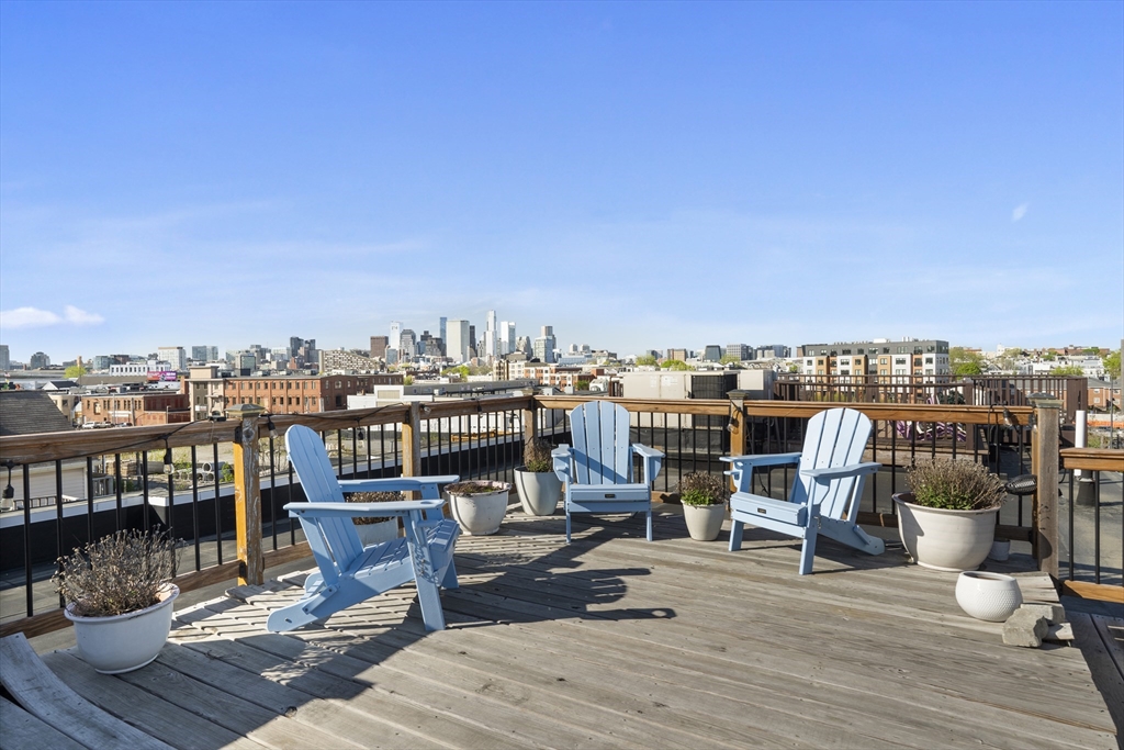 3 bed, 2 bath apartment for rent at 33 Middle St Unit 2, South Boston — photo 25 of 25