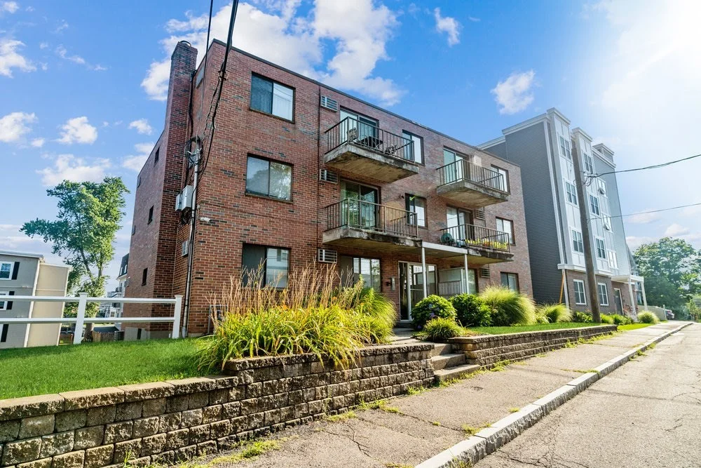 1 bed, 1 bath apartment for rent at 33 Middle St Unit 23, Waltham — photo 11 of 12