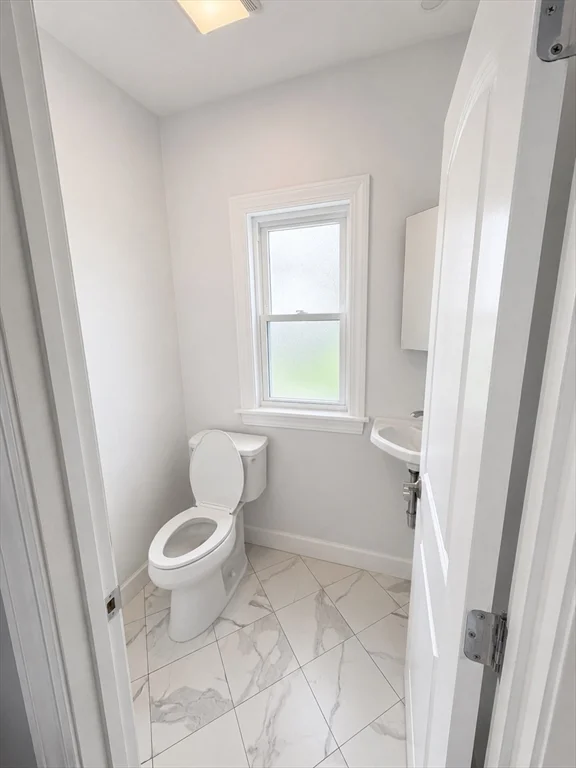 3 bed, 3 bath apartment for rent at 33 Middle St Unit A, Nonantum — photo 9 of 11