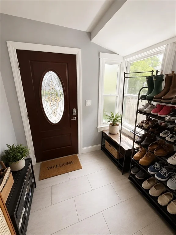 3 bed, 3 bath apartment for rent at 33 Middle St Unit A, Nonantum — photo 11 of 11