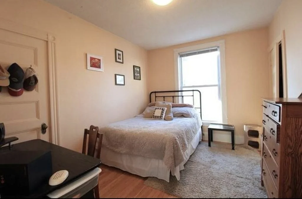 2 bed, 1 bath apartment for rent at 33 Montcalm Ave Unit 1, Brighton — photo 7 of 8
