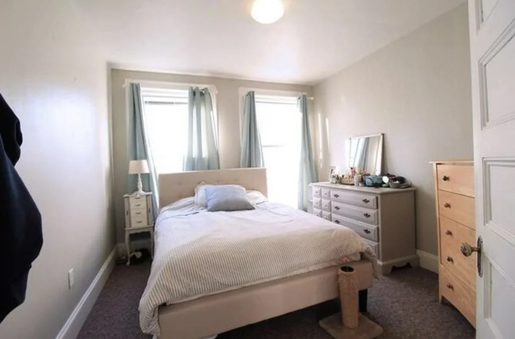 2 bed, 1 bath apartment for rent at 33 Montcalm Ave Unit 1, Brighton — photo 6 of 8