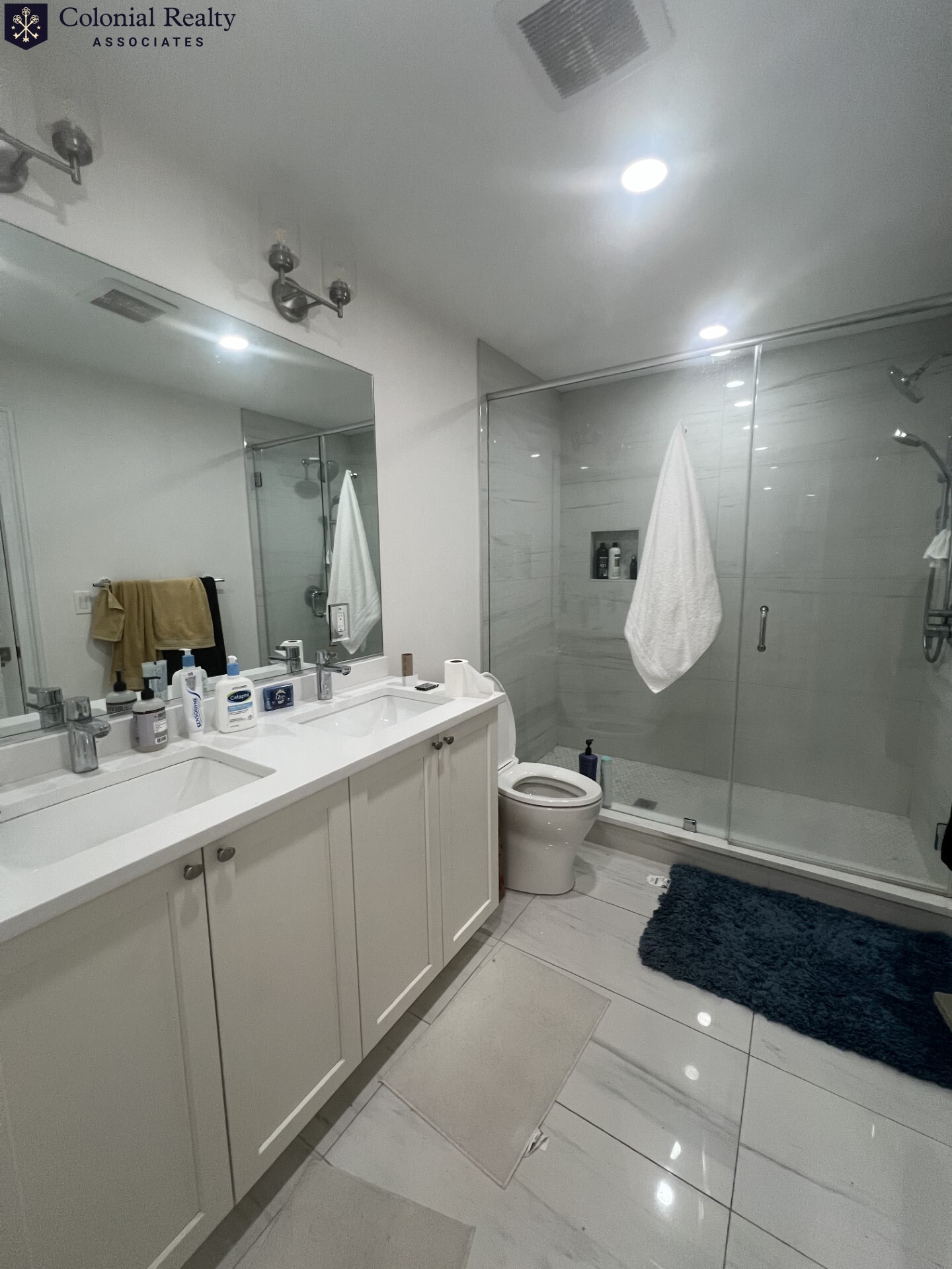 3 bed, 2 bath apartment for rent at 33 Mount Hood Rd Unit 39, Brighton — photo 6 of 11
