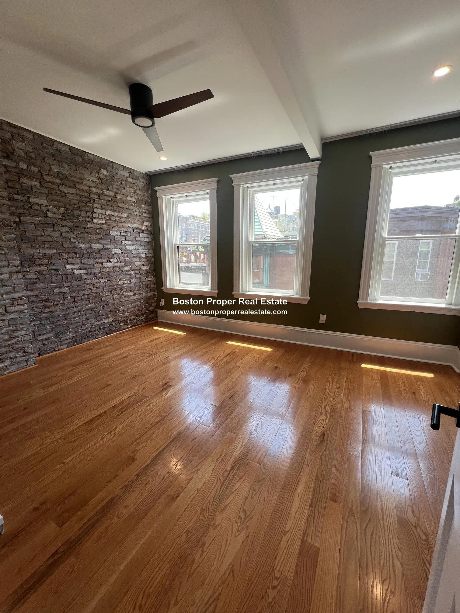 2 bed, 1 bath apartment for rent at 33 Myrtle St Unit 5, Beacon Hill — photo 4 of 17