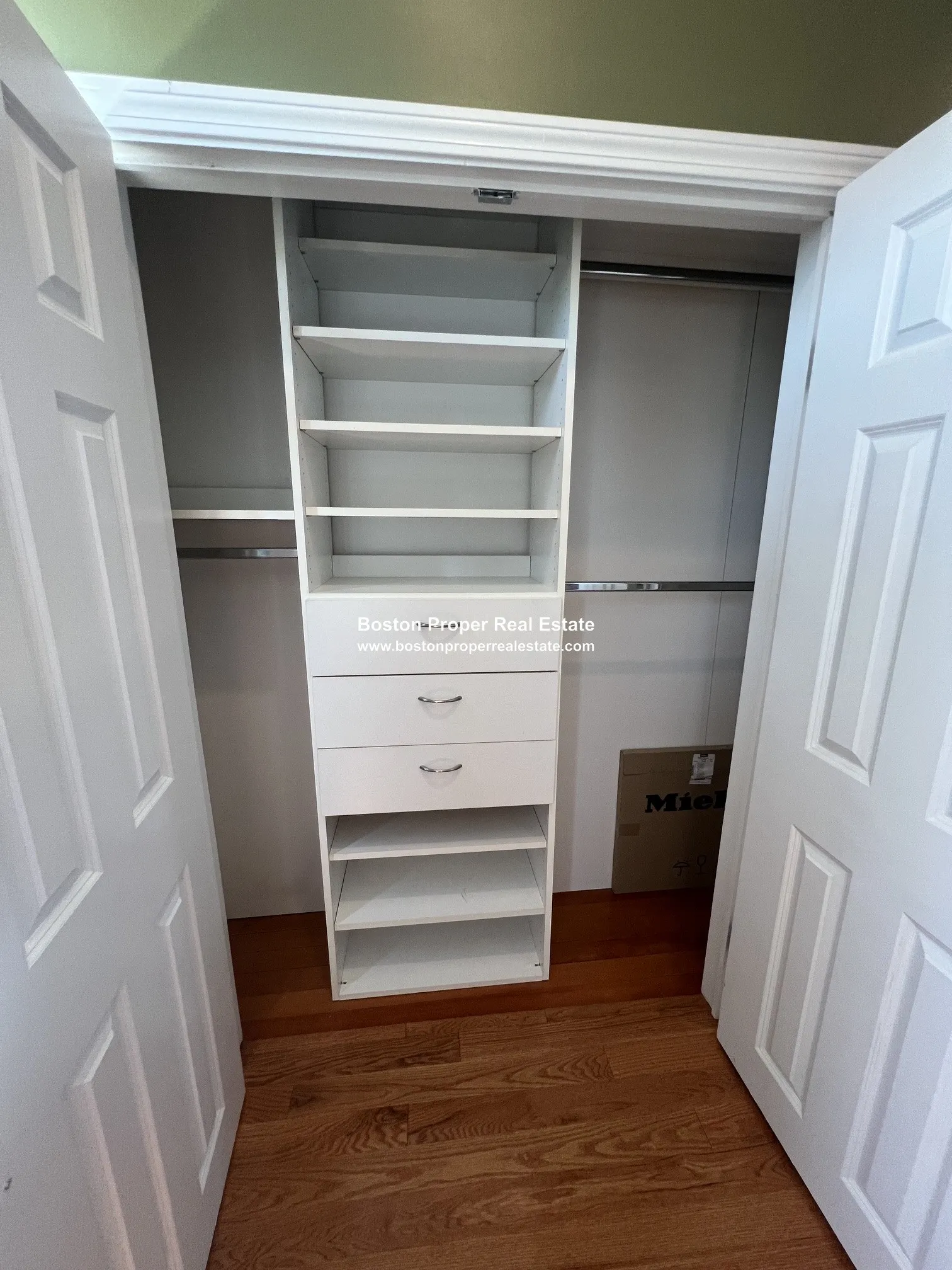 2 bed, 1 bath apartment for rent at 33 Myrtle St Unit 5, Beacon Hill — photo 14 of 17