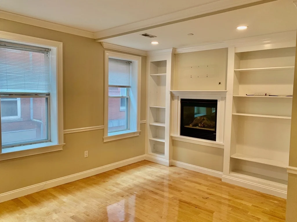 2 bed, 2 bath apartment for rent at 33 Bennet St Unit 2, North End — photo 3 of 19