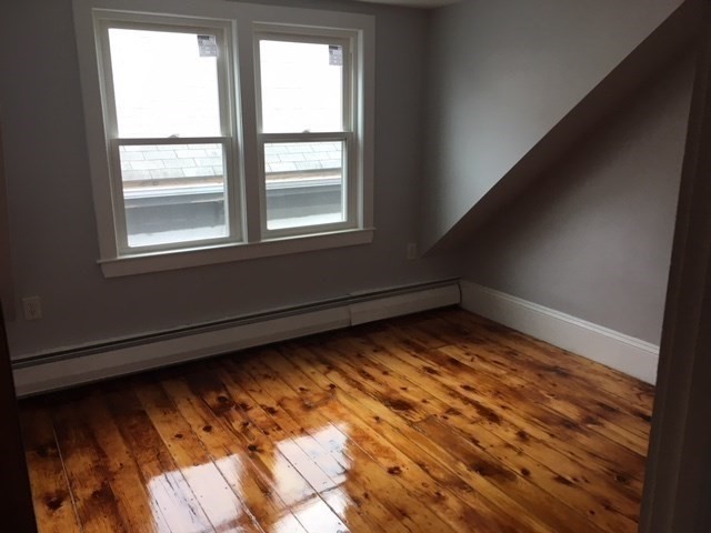 5 bed, 2 bath apartment for rent at 33 Osgood St Unit 2, Salem — photo 11 of 20