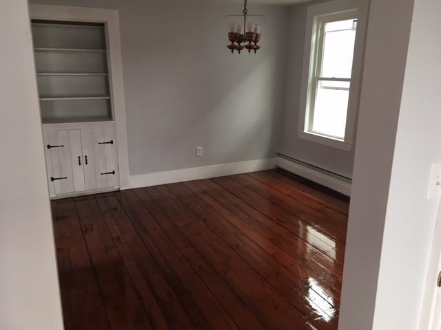 5 bed, 2 bath apartment for rent at 33 Osgood St Unit 2, Salem — photo 6 of 20