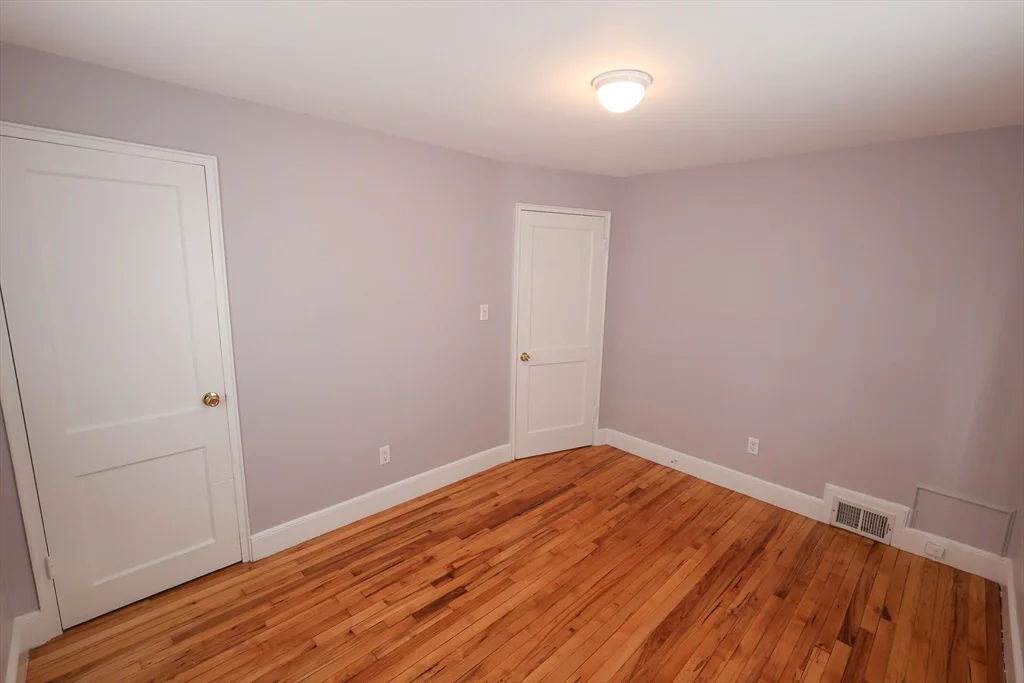 2 bed, 1 bath apartment for rent at 33 Paragon Rd Unit 1, West Roxbury — photo 16 of 20