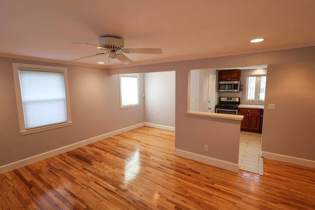 2 bed, 1 bath apartment for rent at 33 Paragon Rd Unit 1, West Roxbury — photo 5 of 20
