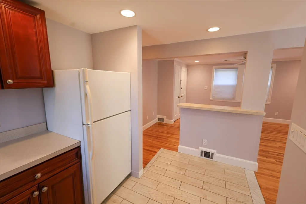 2 bed, 1 bath apartment for rent at 33 Paragon Rd Unit 1, West Roxbury — photo 2 of 20