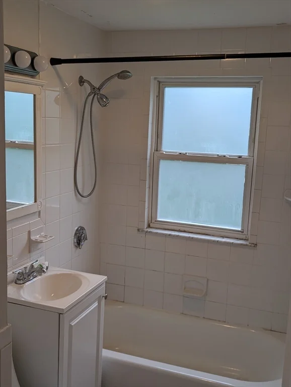 2 bed, 1 bath apartment for rent at 33 Paragon Unit 2, Boston — photo 12 of 23