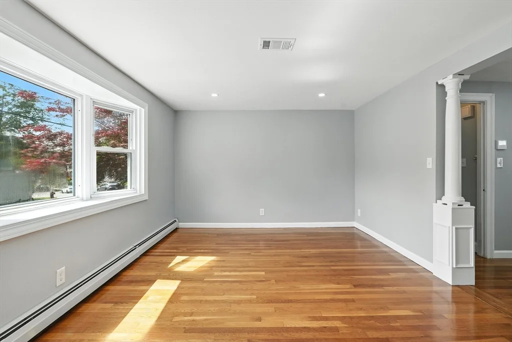 5 bed, 2 bath apartment for rent at 33 Park Rd, Lynn — photo 10 of 30