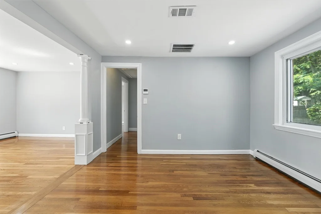 5 bed, 2 bath apartment for rent at 33 Park Rd Unit 1, Lynn — photo 10 of 30