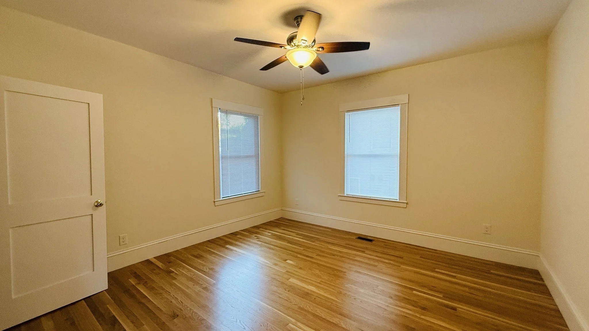 2 bed, 1 bath apartment for rent at 33 Parsons St Unit 1, West Newton — photo 3 of 12