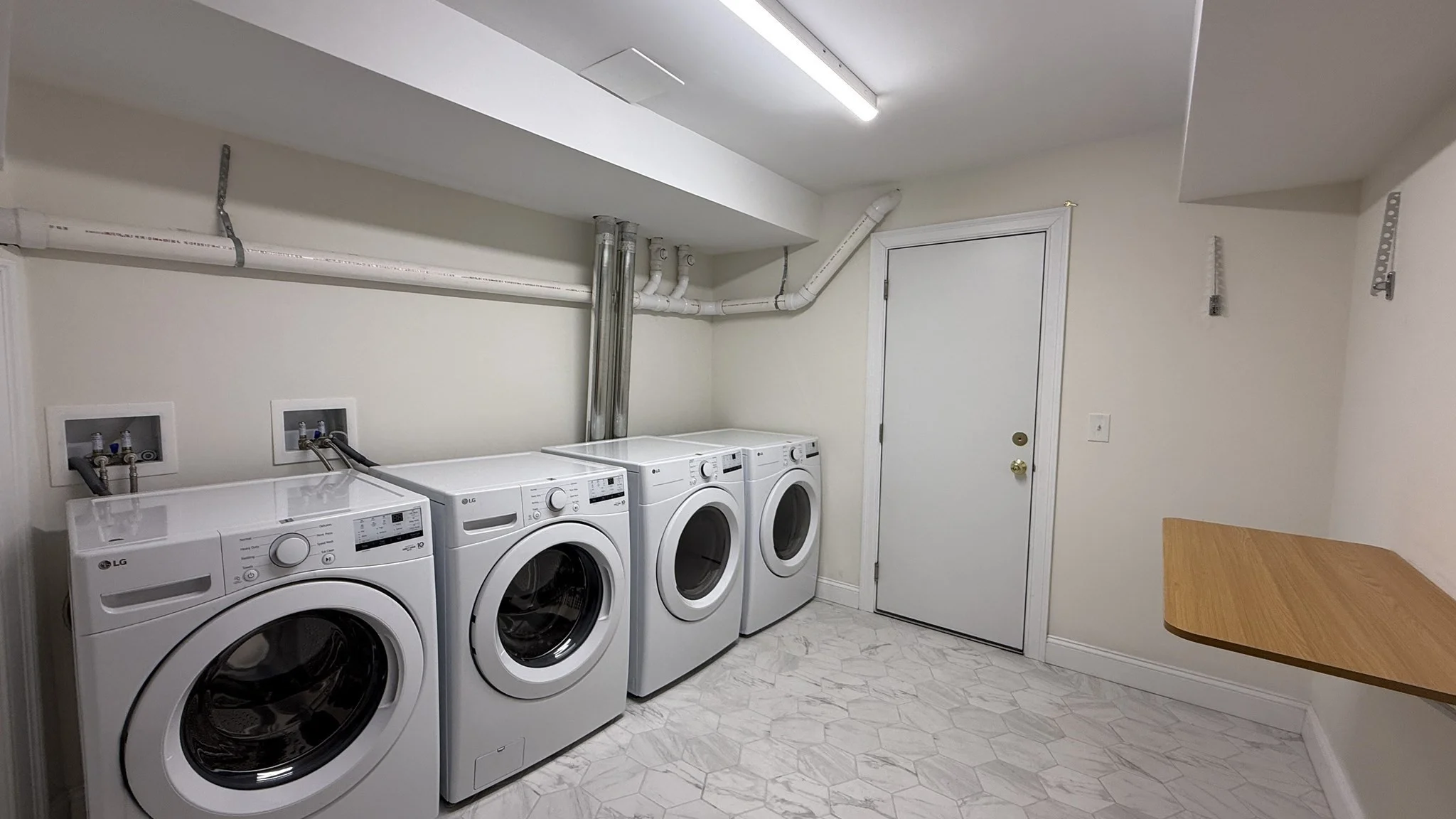 2 bed, 1 bath apartment for rent at 33 Parsons St Unit 1, West Newton — photo 8 of 12