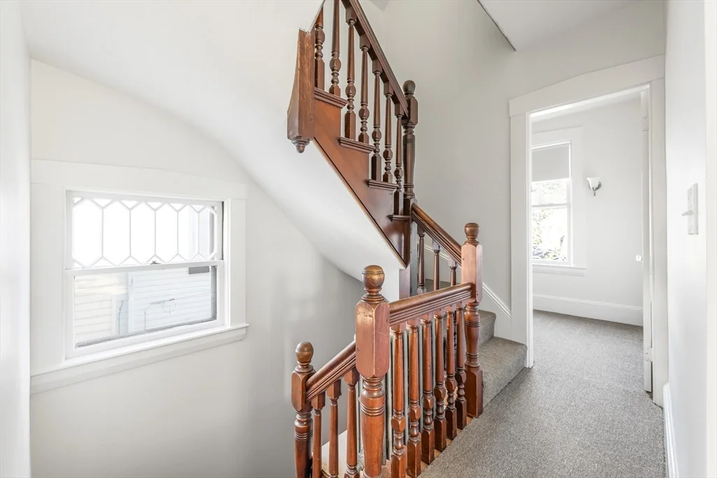 3 bed, 2 bath apartment for rent at 33 Pearl St Unit 2, Natick — photo 14 of 27