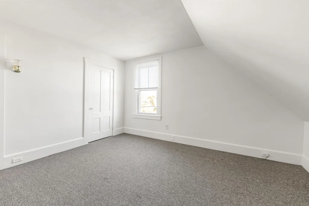 3 bed, 2 bath apartment for rent at 33 Pearl St Unit 2, Natick — photo 17 of 27