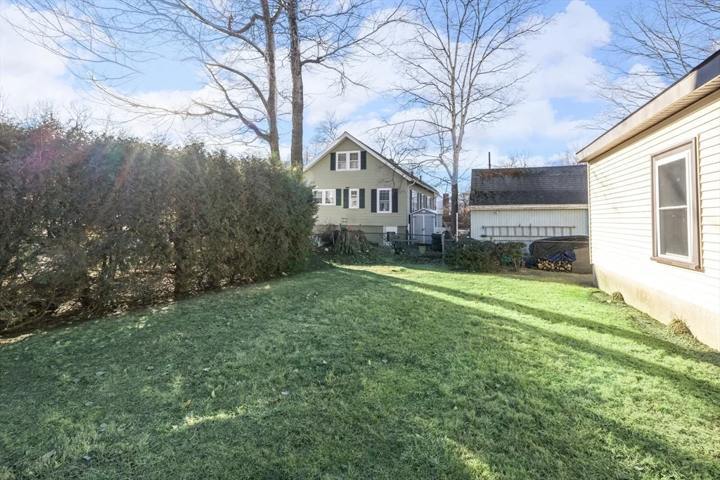 3 bed, 2 bath apartment for rent at 33 Pearl St Unit 2, Natick — photo 24 of 27