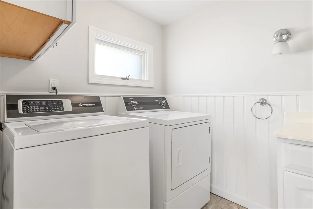 3 bed, 2 bath apartment for rent at 33 Pearl St Unit 2, Natick — photo 12 of 27