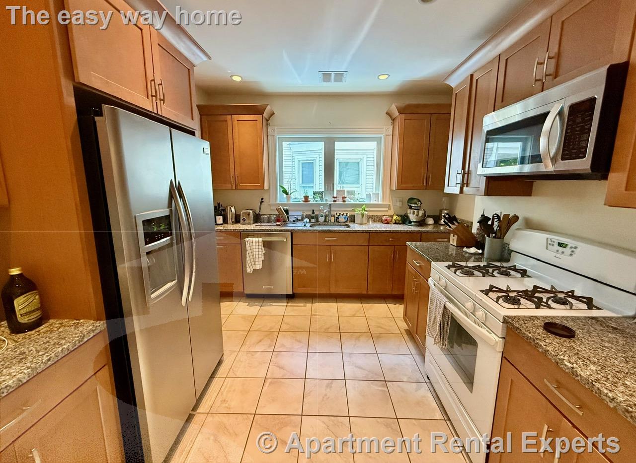 2 bed, 1 bath apartment for rent at 33 Pearson Ave Unit 1, Davis Square — photo 1 of 15