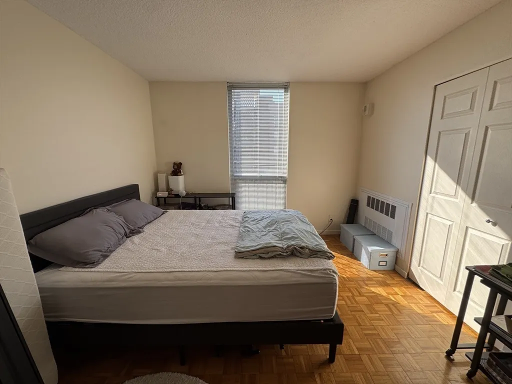 1 bed, 1 bath apartment for rent at 33 Pond Ave Unit 1010, Longwood — photo 7 of 20