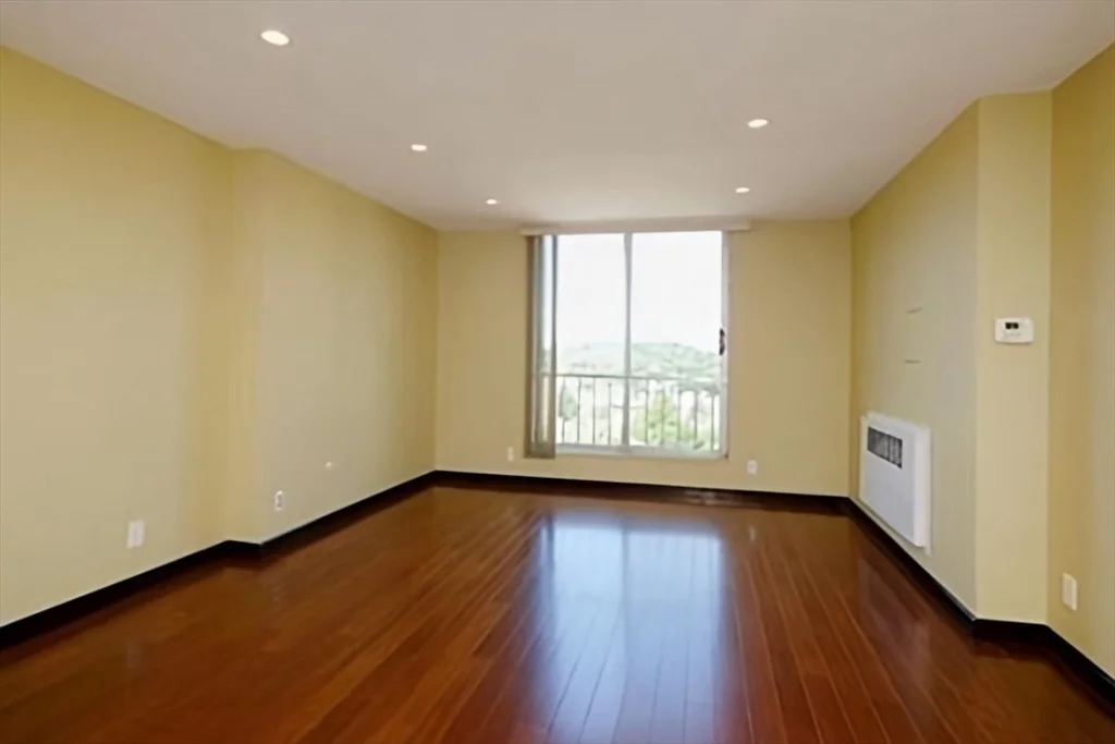1 bed, 1 bath apartment for rent at 33 Pond Ave Unit 1202, Brookline Village — photo 4 of 20