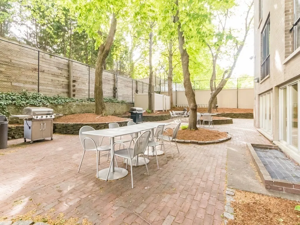 1 bed, 1 bath apartment for rent at 33 Pond Ave Unit 301, Brookline Village — photo 13 of 17