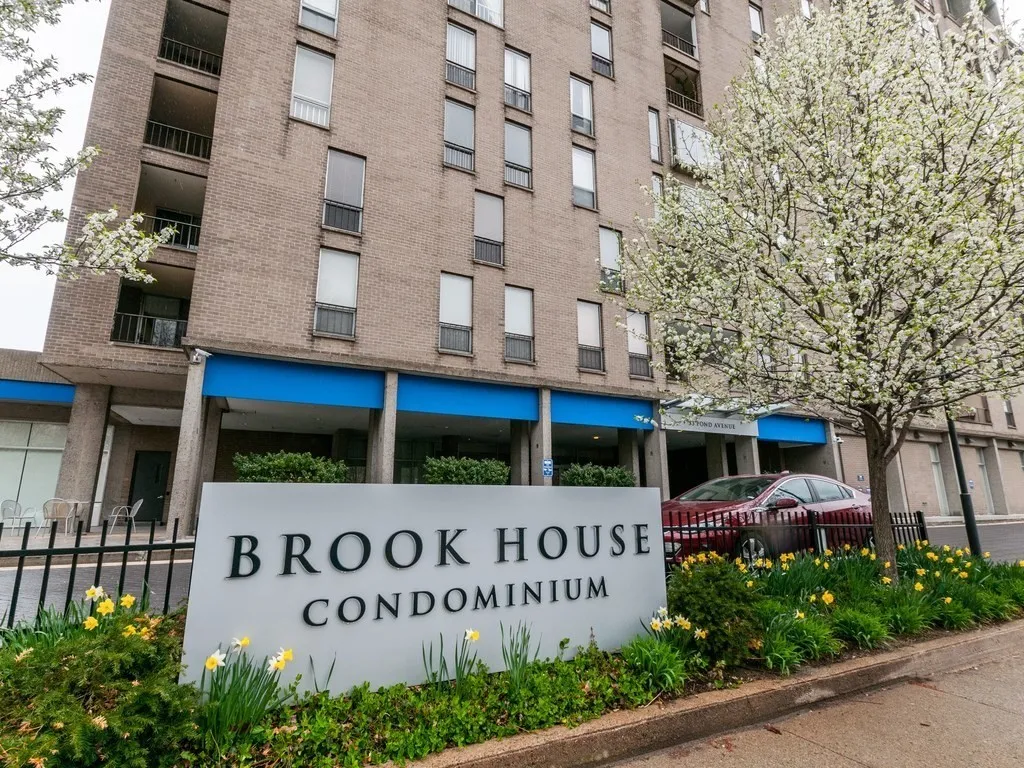 1 bed, 1 bath apartment for rent at 33 Pond Ave Unit 301, Brookline Village — photo 1 of 17
