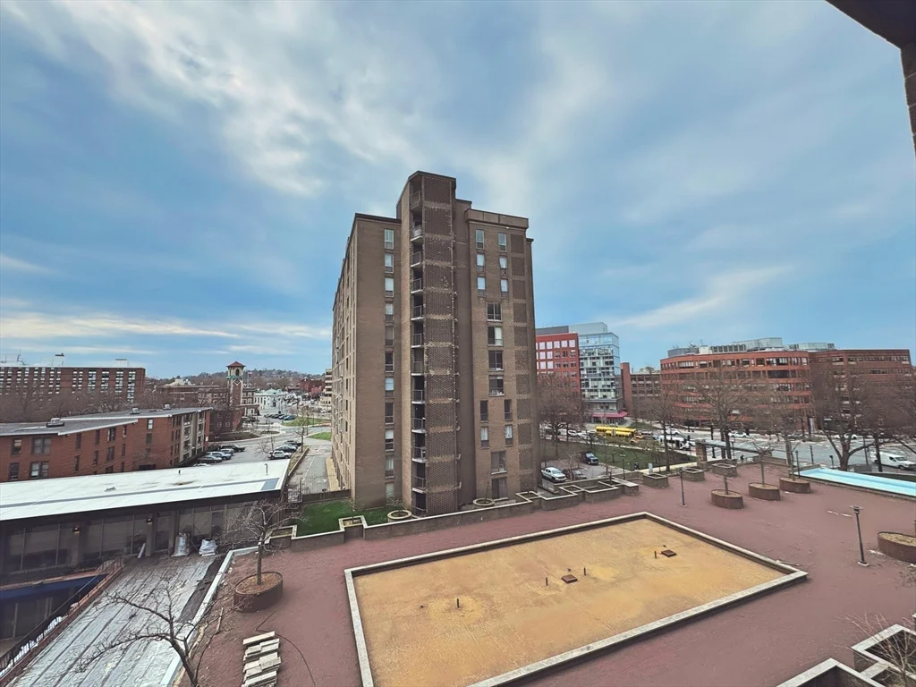 1 bed, 1 bath apartment for rent at 33 Pond Ave Unit 608, Brookline Village — photo 6 of 15