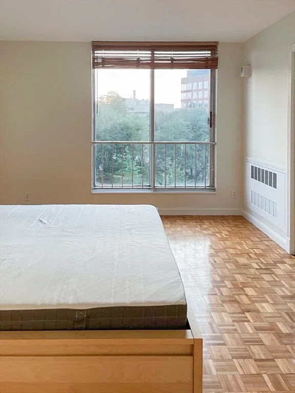 1 bed, 1 bath apartment for rent at 33 Pond Ave Unit 616, Brookline Village — photo 6 of 21