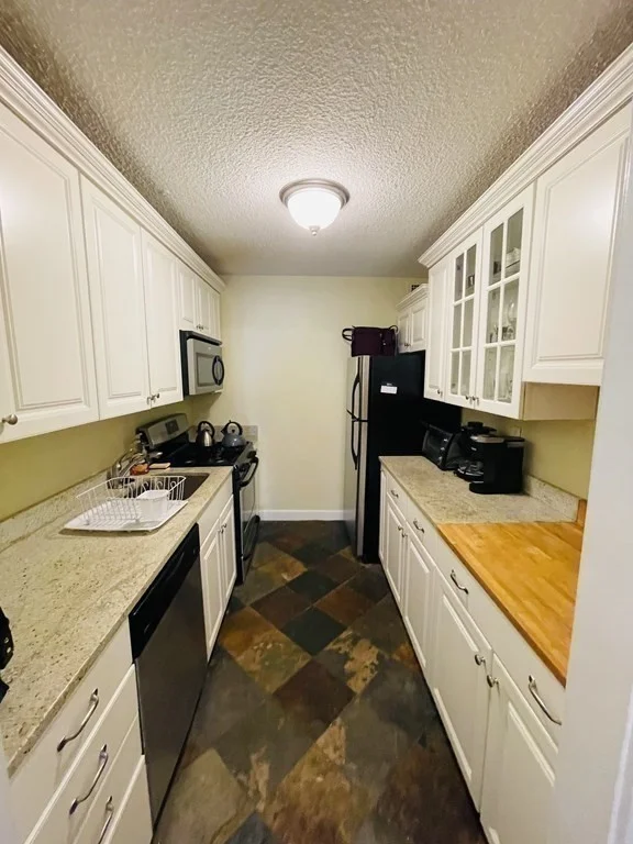 1 bed, 1 bath apartment for rent at 33 Pond Ave Unit 701, Brookline Village — photo 8 of 17