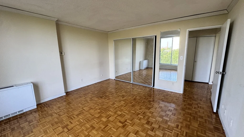 1 bed, 1 bath apartment for rent at 33 Pond Ave Unit 813, Coolidge Corner — photo 5 of 11