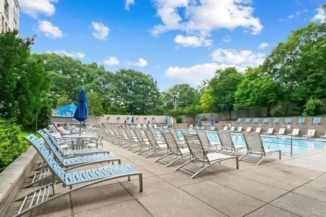 2 bed, 2 bath apartment for rent at 33 Pond Unit 924, Coolidge Corner — photo 18 of 29