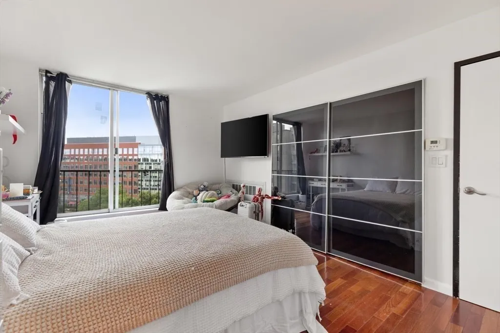 2 bed, 2 bath apartment for rent at 33 Pond Unit 924, Coolidge Corner — photo 16 of 29