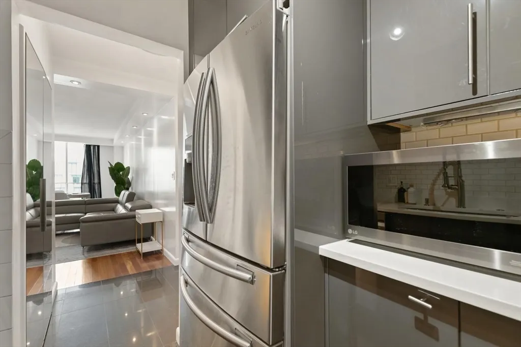 2 bed, 2 bath apartment for rent at 33 Pond Unit 924, Coolidge Corner — photo 10 of 29