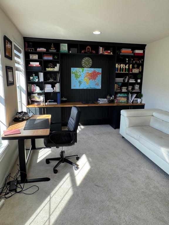 3 bed, 2 bath apartment for rent at 33 Poplar Ln Unit 33, Hopkinton — photo 10 of 23