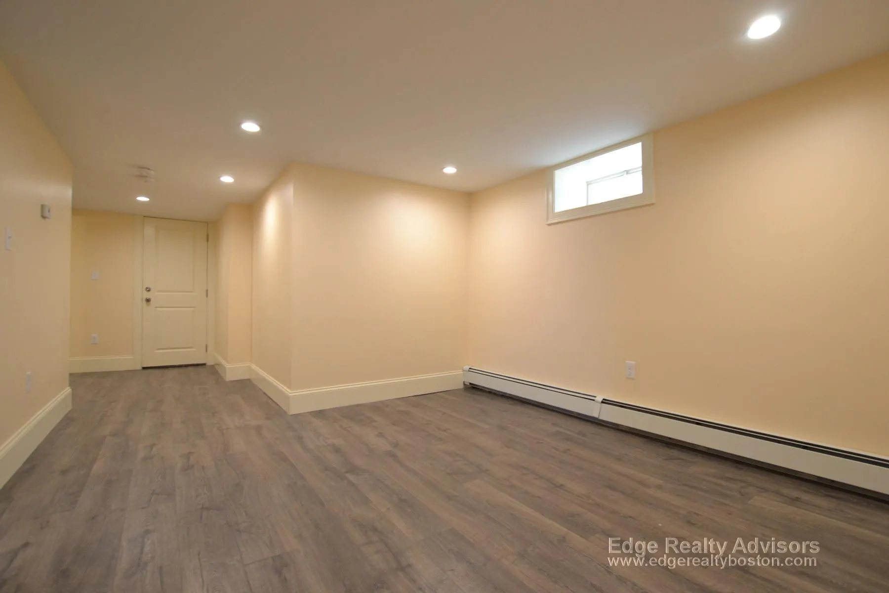 6 bed, 3 bath apartment for rent at 33 Pratt St Unit 1, Allston — photo 8 of 11