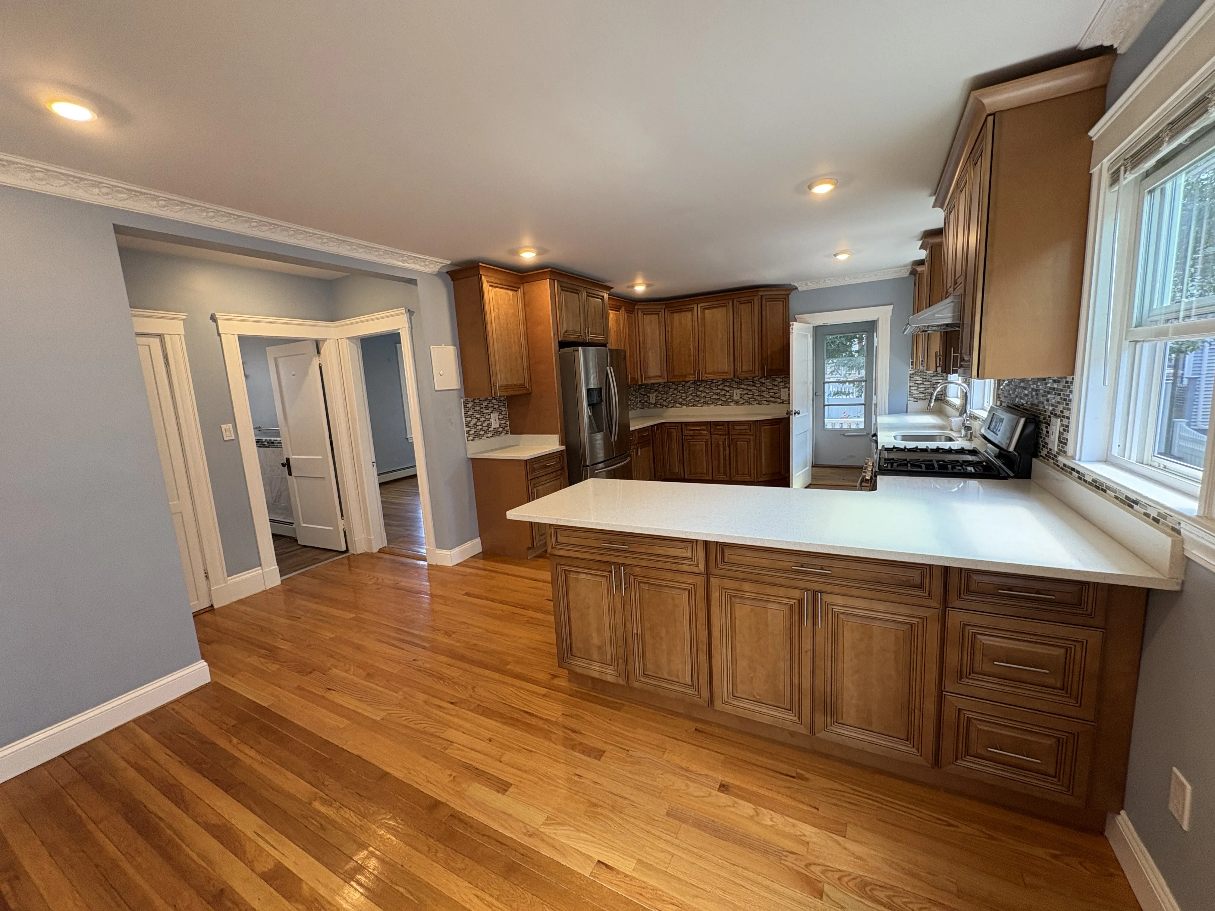 2 bed, 1 bath apartment for rent at 33 Prentiss St , Unit 1st Fl, Watertown — photo 11 of 36