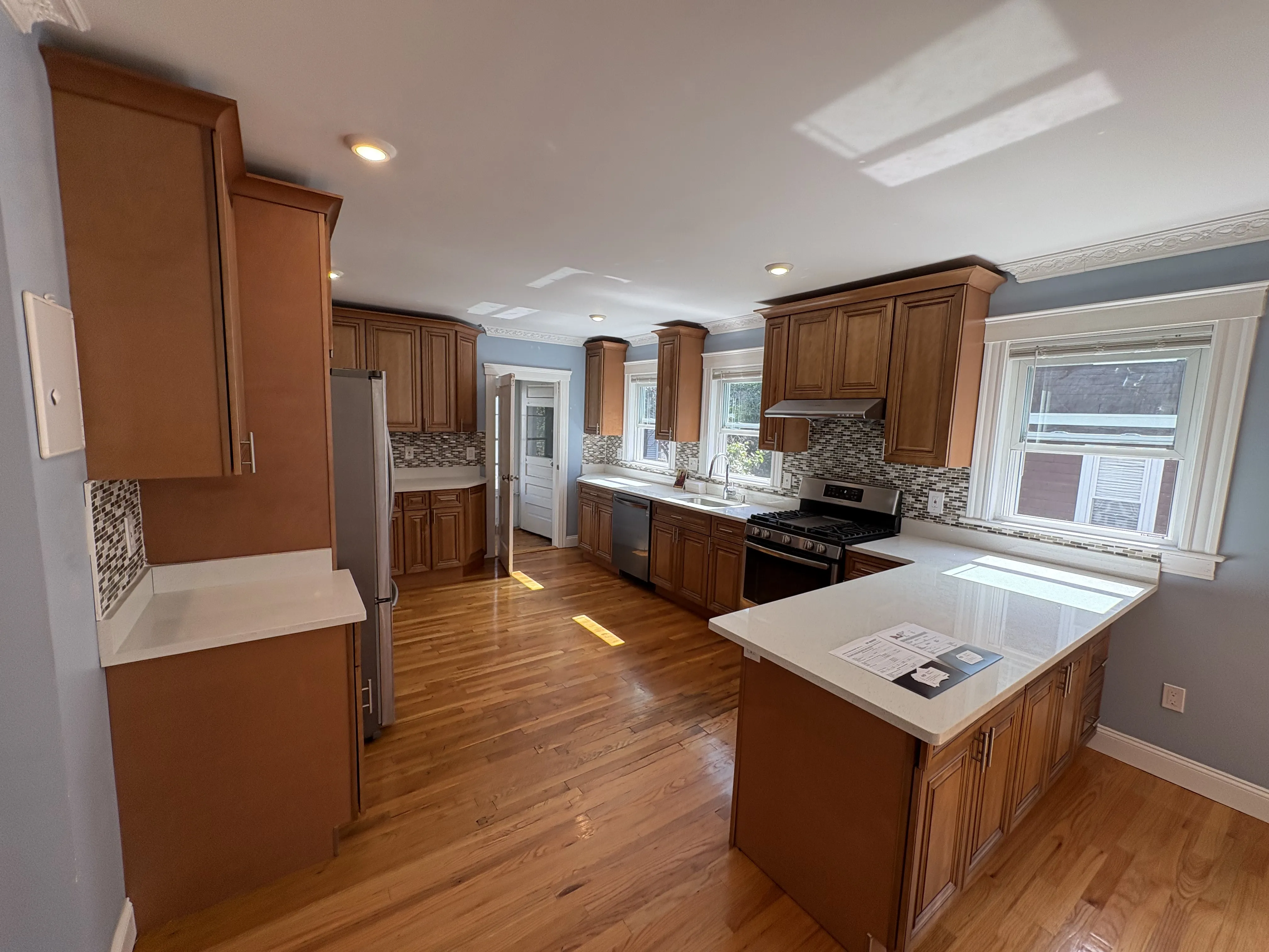2 bed, 1 bath apartment for rent at 33 Prentiss St , Unit 1st Fl, Watertown — photo 6 of 36