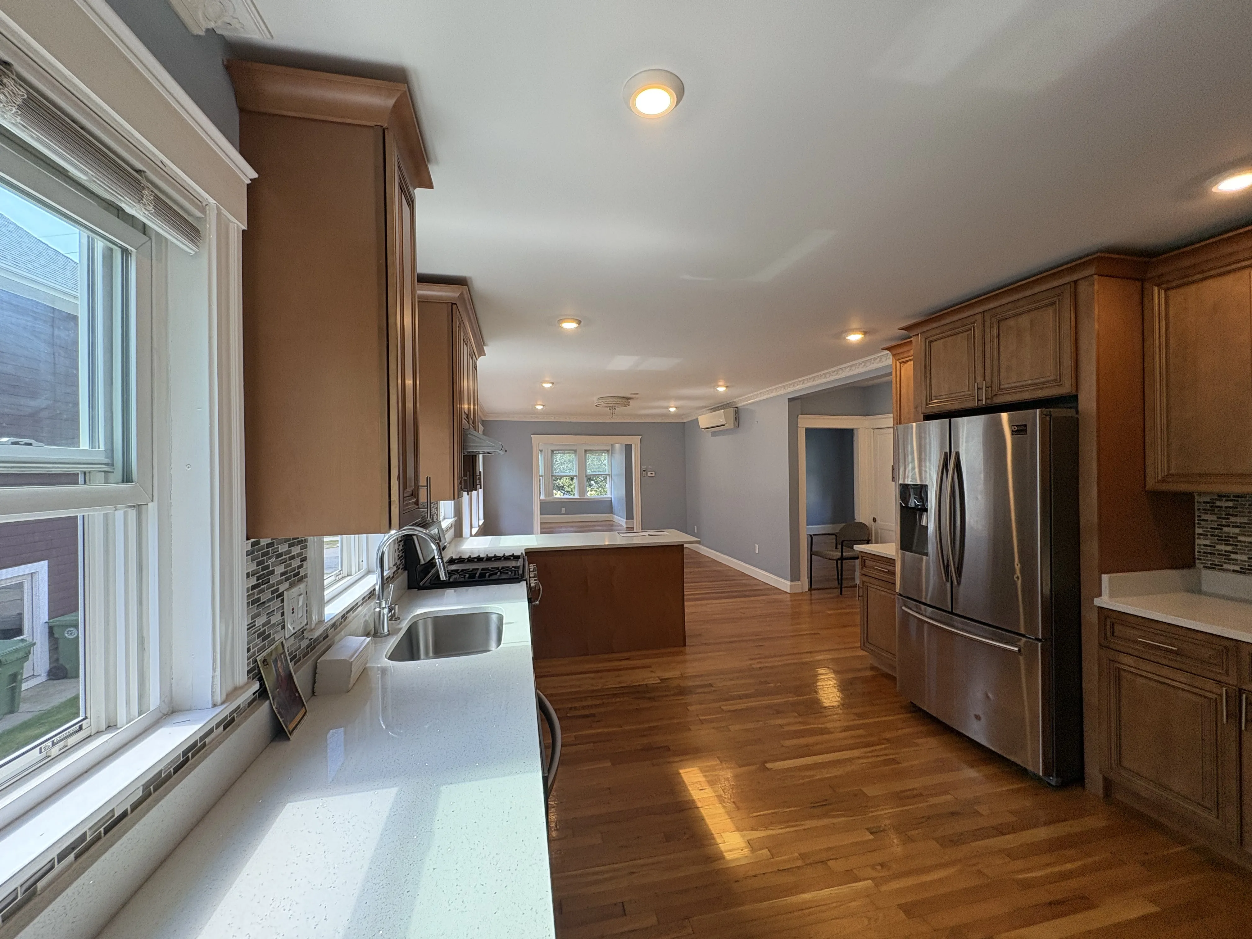 2 bed, 1 bath apartment for rent at 33 Prentiss St , Unit 1st Fl, Watertown — photo 3 of 36