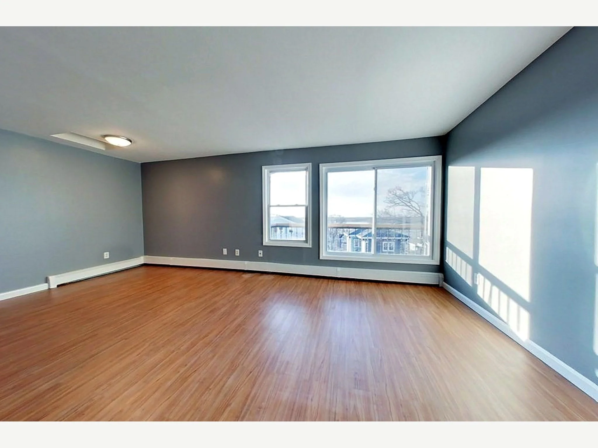 2 bed, 1 bath apartment for rent at 33 Prospect St Unit 301, Fall River — photo 13 of 16
