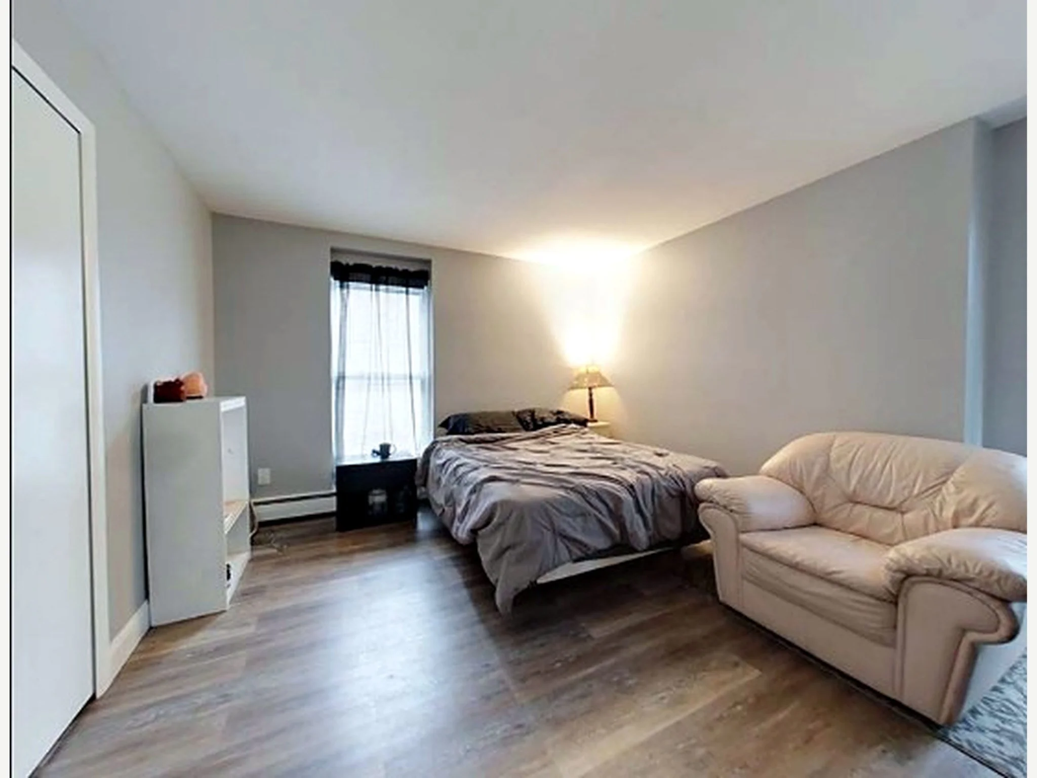 2 bed, 1 bath apartment for rent at 33 Prospect St Unit 301, Fall River — photo 15 of 16