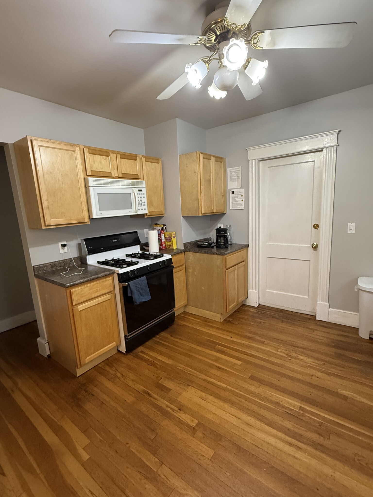 2 bed, 1 bath apartment for rent at 33 Purvis St Unit 1, Watertown — photo 9 of 43