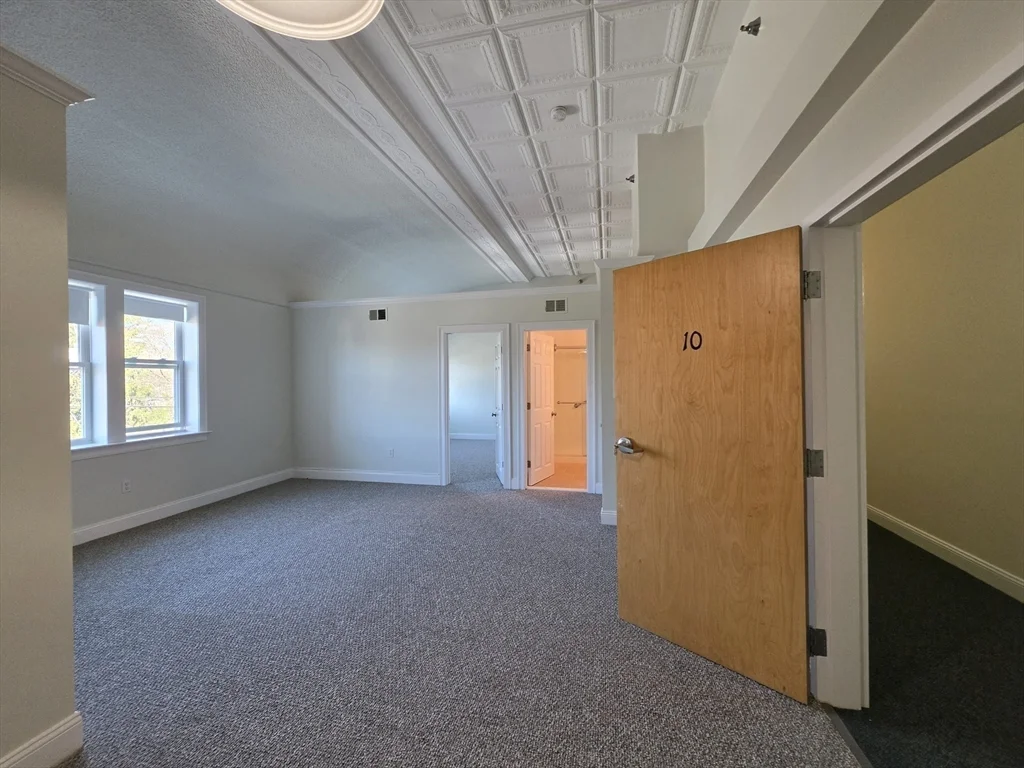 1 bed, 1 bath apartment for rent at 33 Randolph St Unit 10, Abington — photo 5 of 13