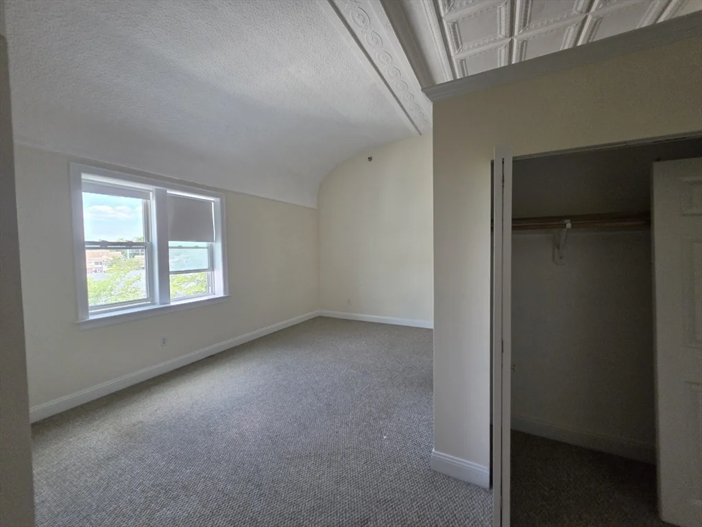 Studio bed, 1 bath apartment for rent at 33 Randolph St Unit 11, Abington — photo 4 of 12