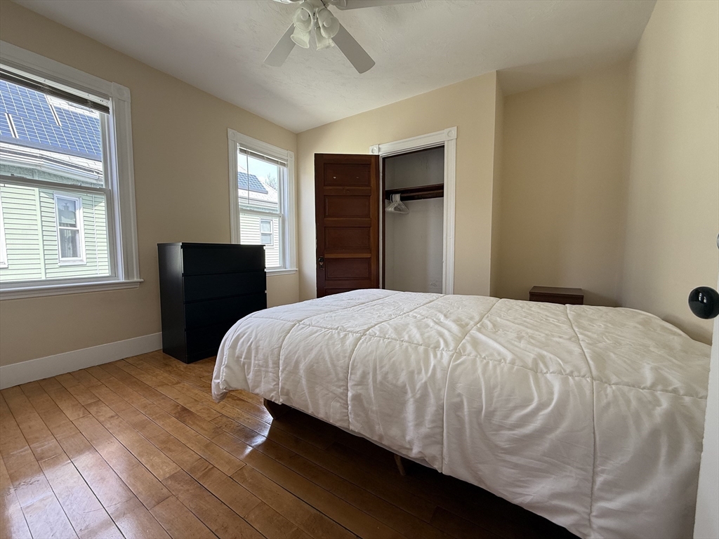 4 bed, 1 bath apartment for rent at 33 Rich Unit 1, Waltham — photo 6 of 21
