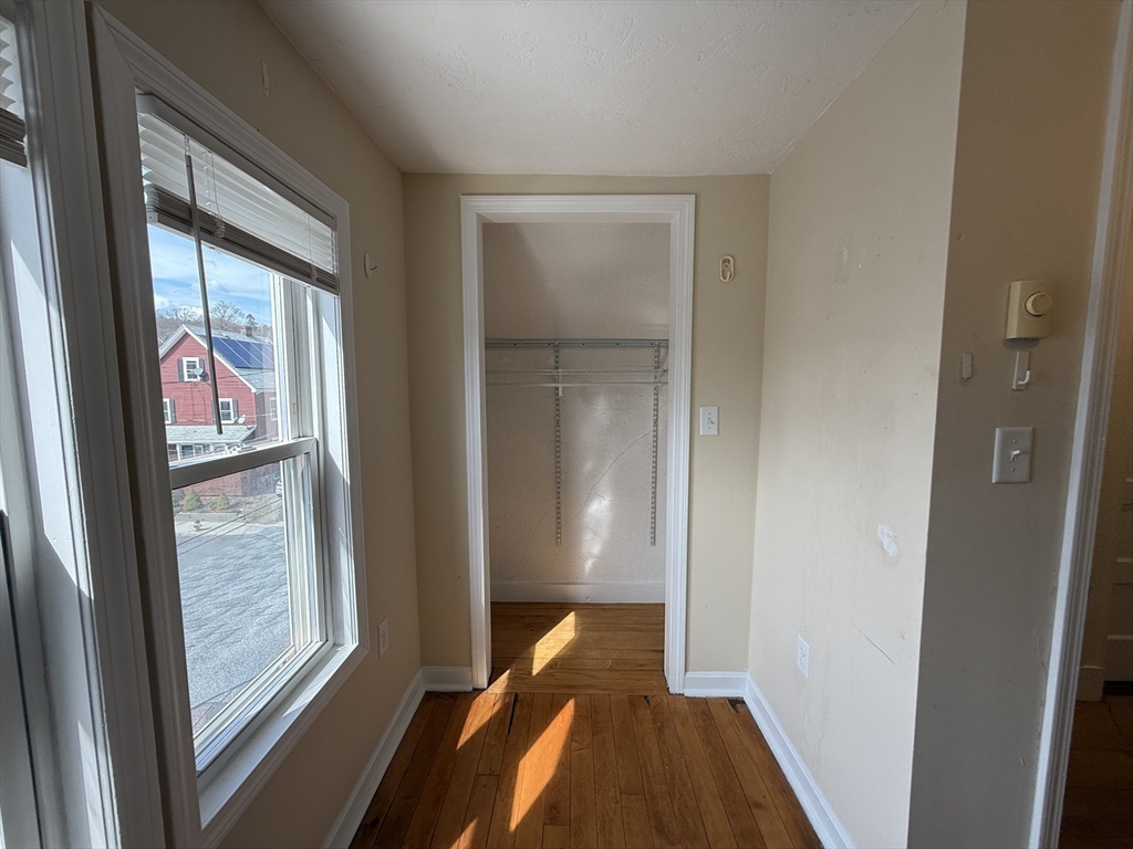 4 bed, 1 bath apartment for rent at 33 Rich Unit 1, Waltham — photo 14 of 21