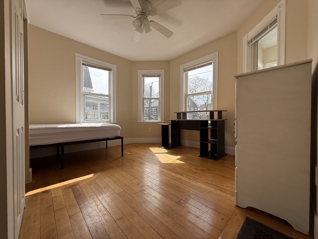 4 bed, 1 bath apartment for rent at 33 Rich Unit 1, Waltham — photo 9 of 21